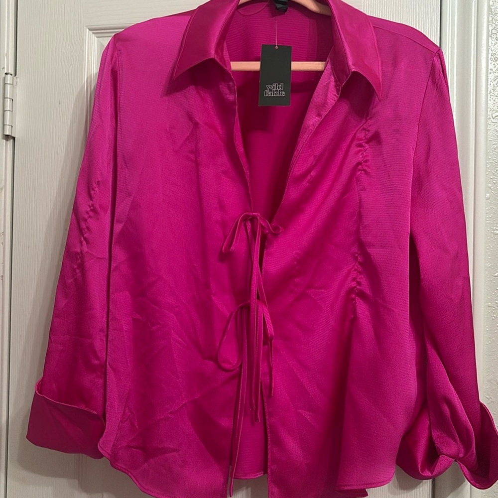 Hot pink satin looking 2 tie front closing top